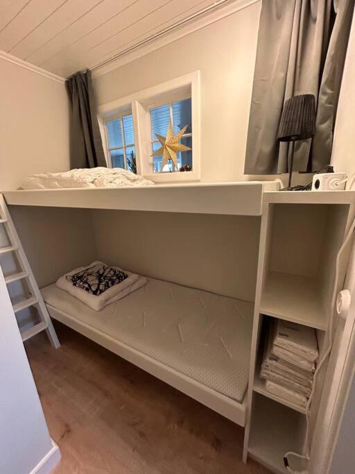 Ny Laegenhet I Vesene Apartment Ljung Exterior foto